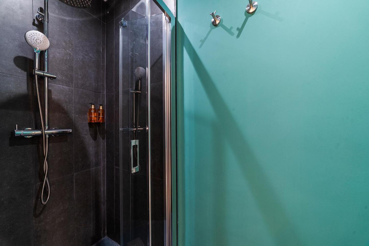Slow Suites Salvador Севиля Екстериор снимка