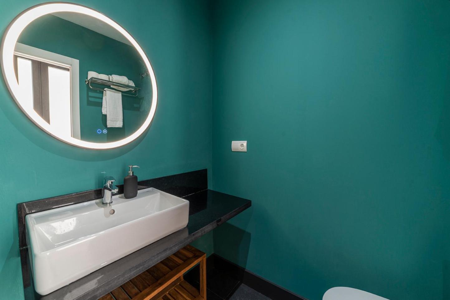 Slow Suites Salvador Севиля Екстериор снимка