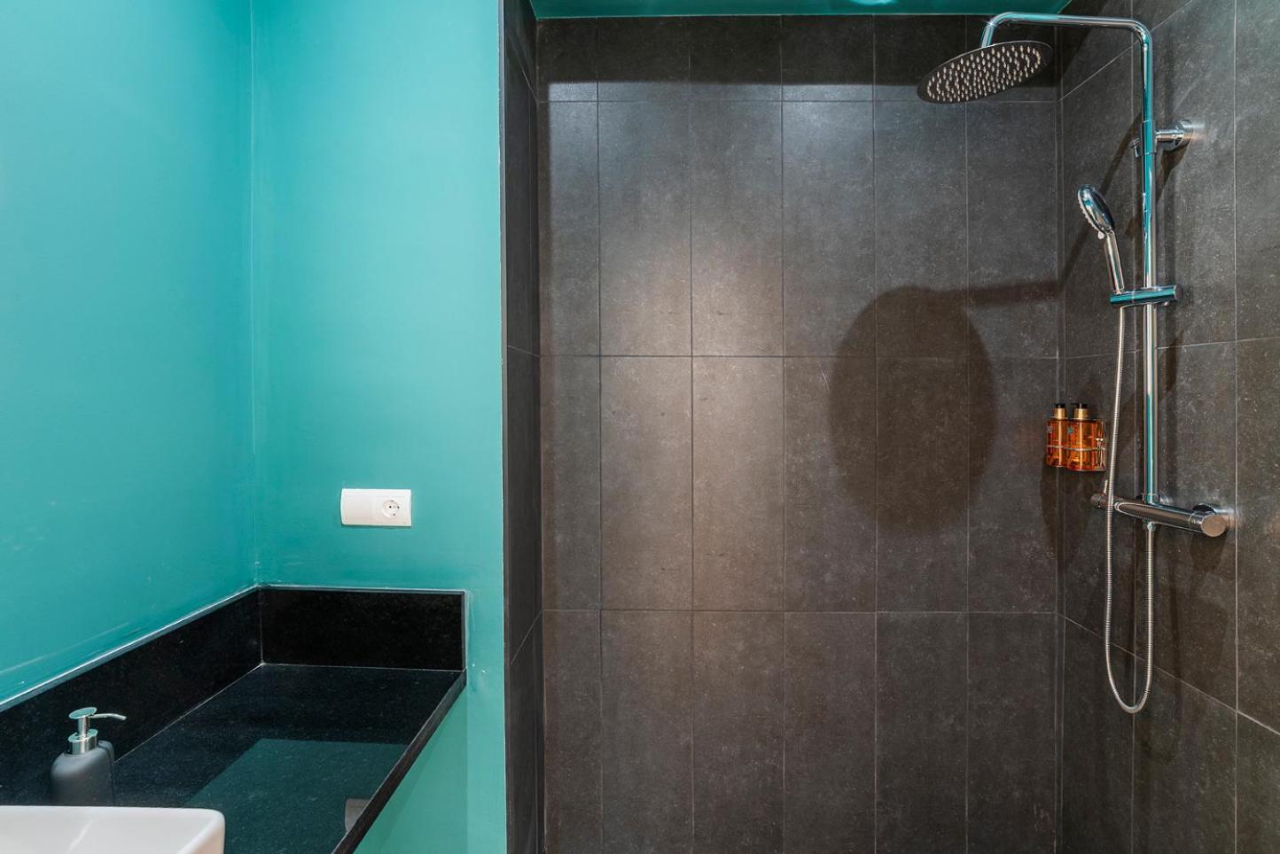 Slow Suites Salvador Севиля Екстериор снимка